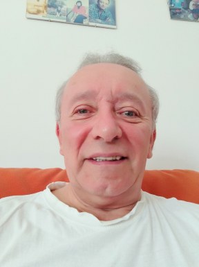 <span>Robert, 66</span>&nbsp;<span style='width: 25px; height: 16px; float: right; background-image: url(/bitmaps/flags_small/DE.PNG)'>&nbsp;</span><br><span>Bernau Bei , Germany</span>&nbsp;<input type='button' class='joinbtn' style='float: right' value='JOIN NOW' />