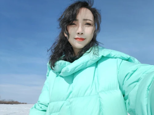 <span>Helen, 47</span>&nbsp;<span style='width: 25px; height: 16px; float: right; background-image: url(/bitmaps/flags_small/CN.PNG)'>&nbsp;</span><br><span>Daqing, Китай</span>&nbsp;<input type='button' class='joinbtn' style='float: right' value='JOIN NOW' />